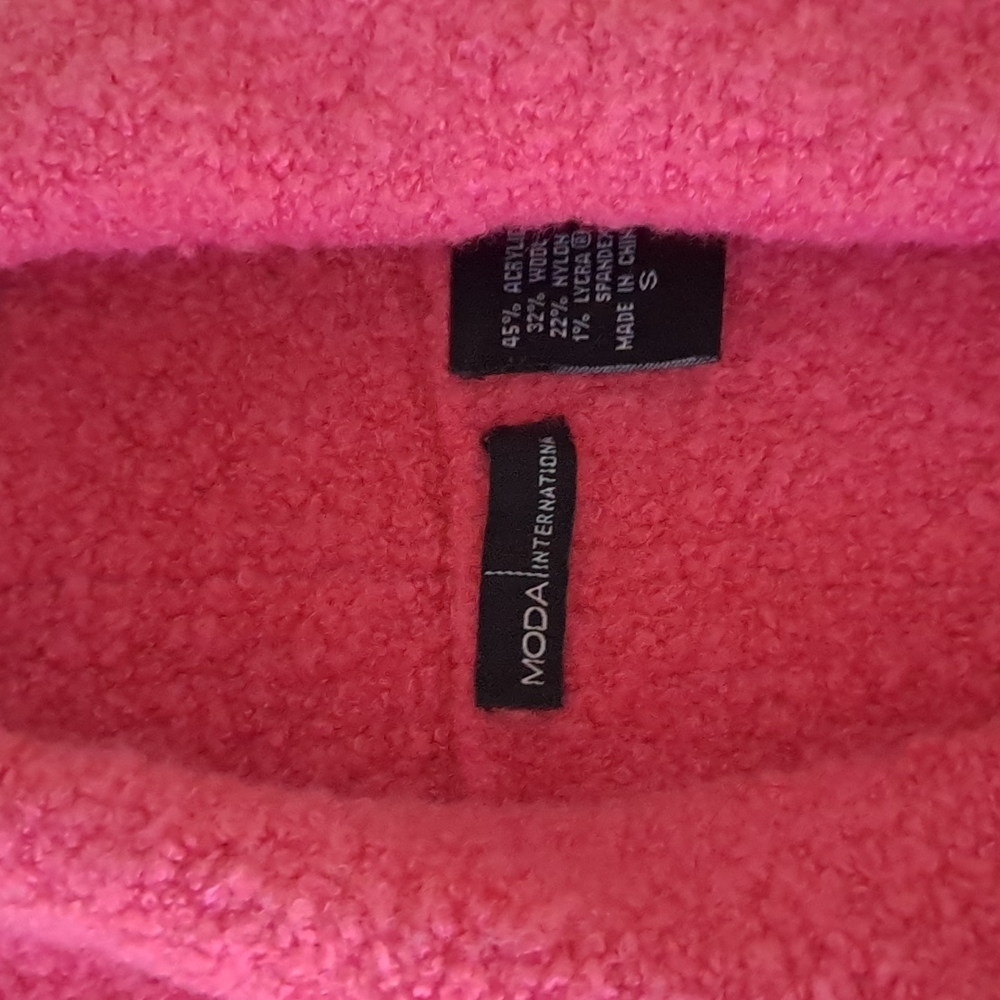 Sweater - Picture 2 of 4